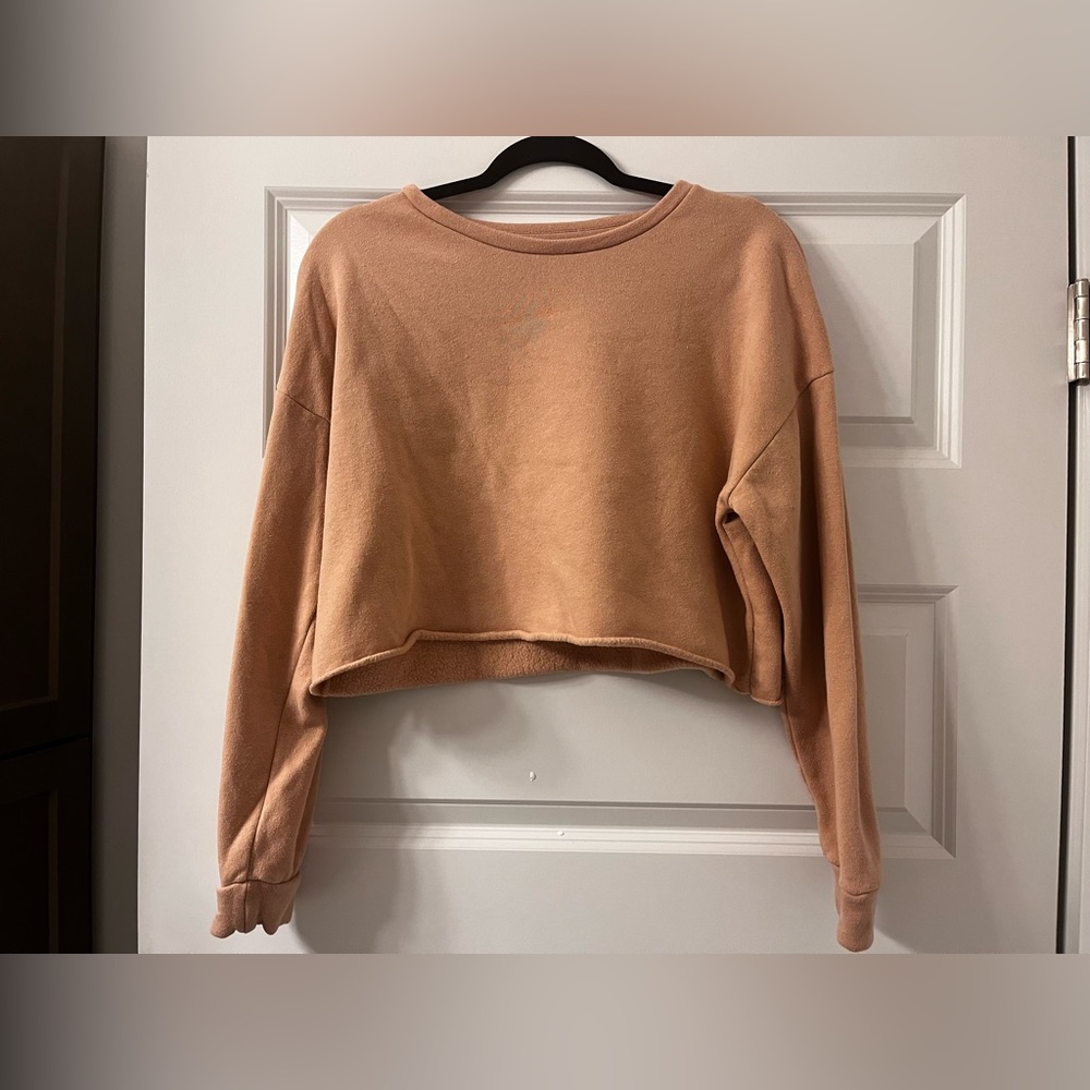 Colsie (Target) Cropped Sweatshirt in Light Pink/Tan - Size M